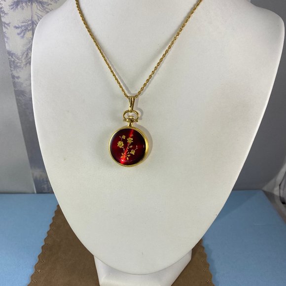 SOLD Vintage Bucherer Swiss Gold Pendant Watch Crystals - Picture 7 of 8